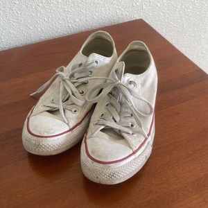 White converse size 8